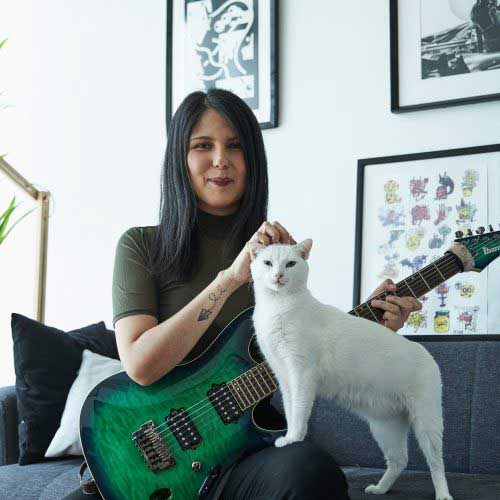 Camila Snow, Guitar Instructor at Mint Music