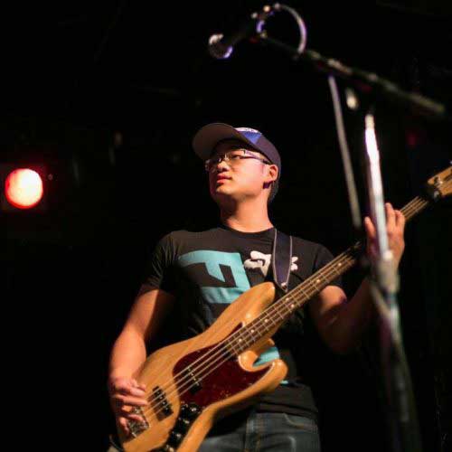 Joshua Sofian, Bass, Guitar Instructor at Mint Music