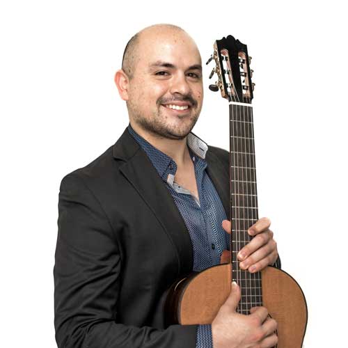 Luis Medina, Classical Guitar Instructor at Mint Music