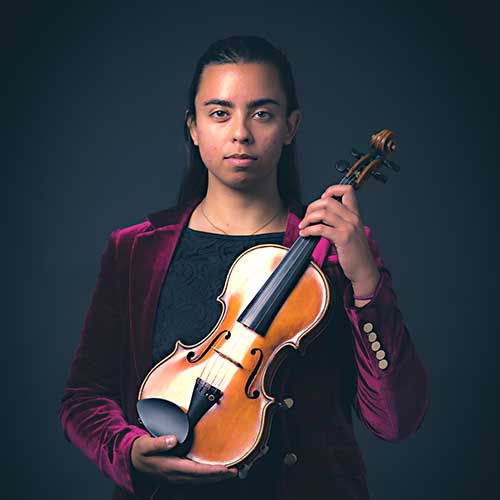 Veda Hingert-McDonald, Violin Instructor at Mint Music